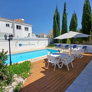 Kiveli Villa